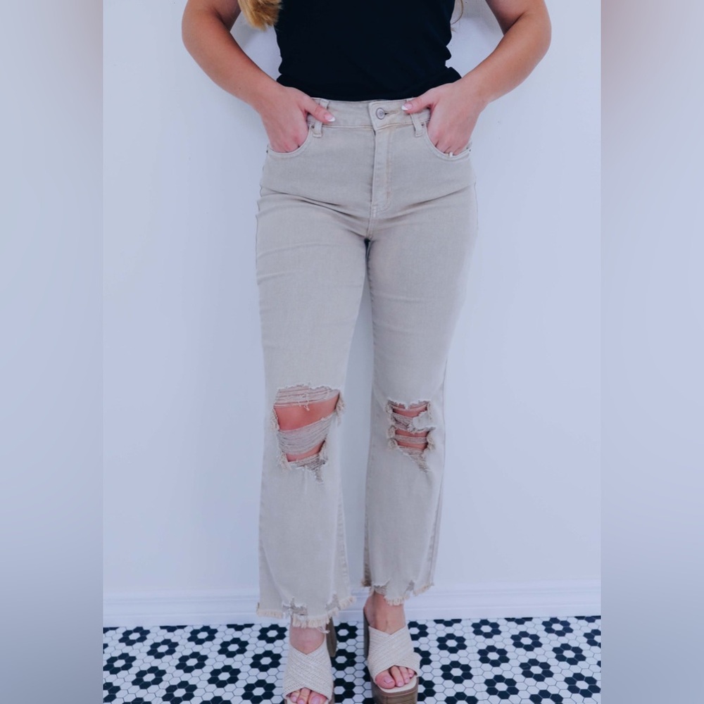 Sand Zenana Distressed frayed hem jeans.